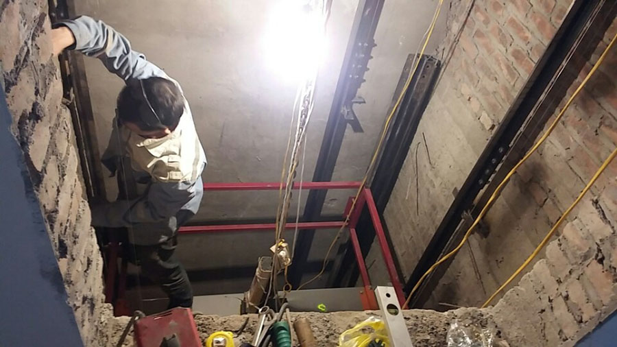 Chống thấm hố pit thang máy gia đình
