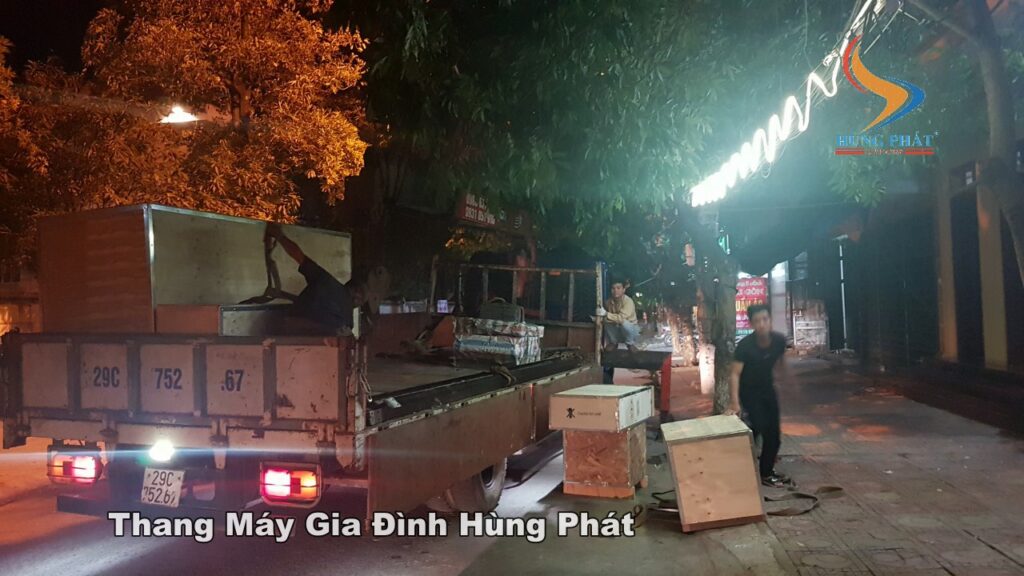 Tháo dỡ bàn giao vật tư lắp đặt thang máy tại Ninh Bình