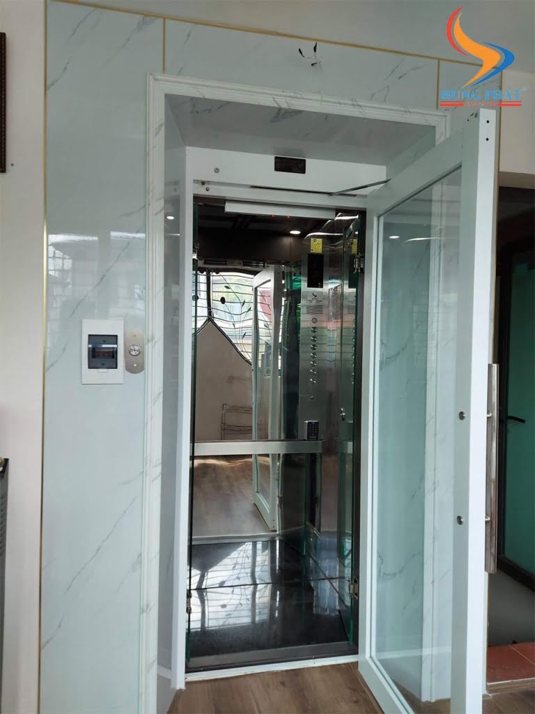 Cửa thang máy đẹp mở bằng tay Hùng Phát